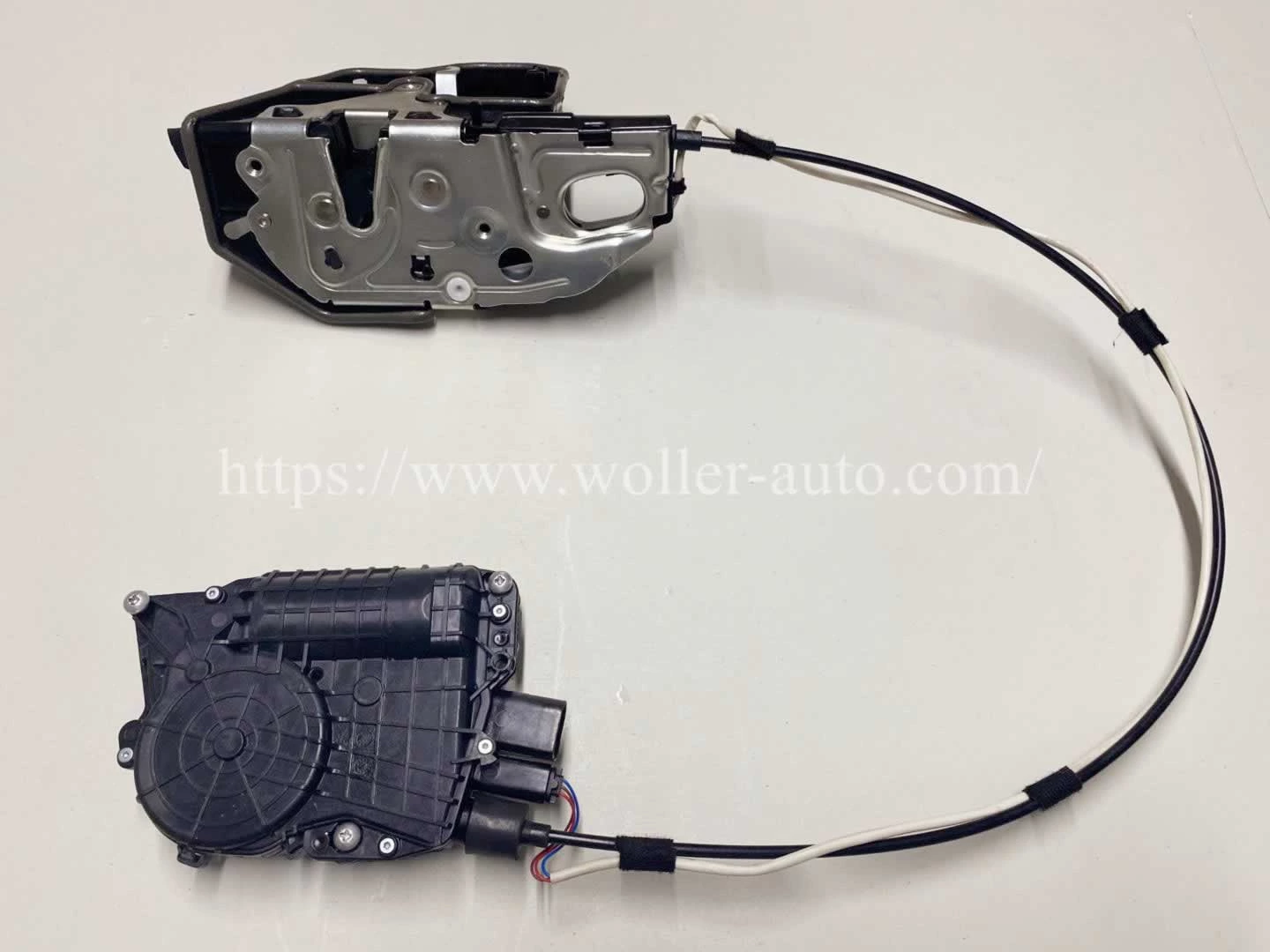 Front Left Side Soft Close Auto Door Lock Actuator OE 51217148475 / 51 21 7 148 475 / 7148475 For BMW F07